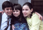 hanna_max_&_emma-4-2000.jpg (45,332 bytes)